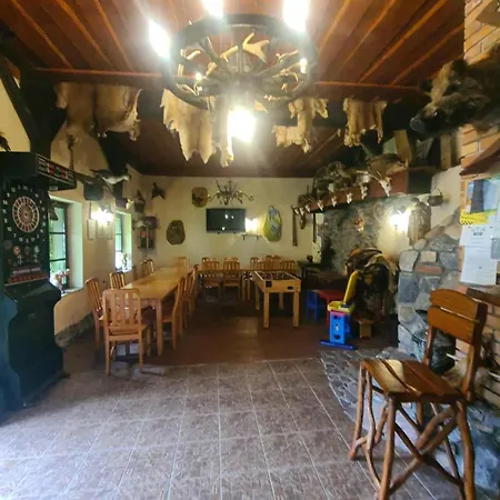 Zacisze , Farma *