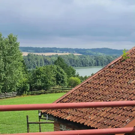 Farma Zacisze , Polska Wies