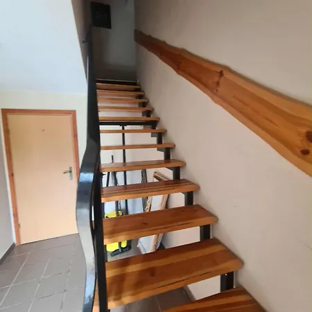 Farma Zacisze , Polska Wies